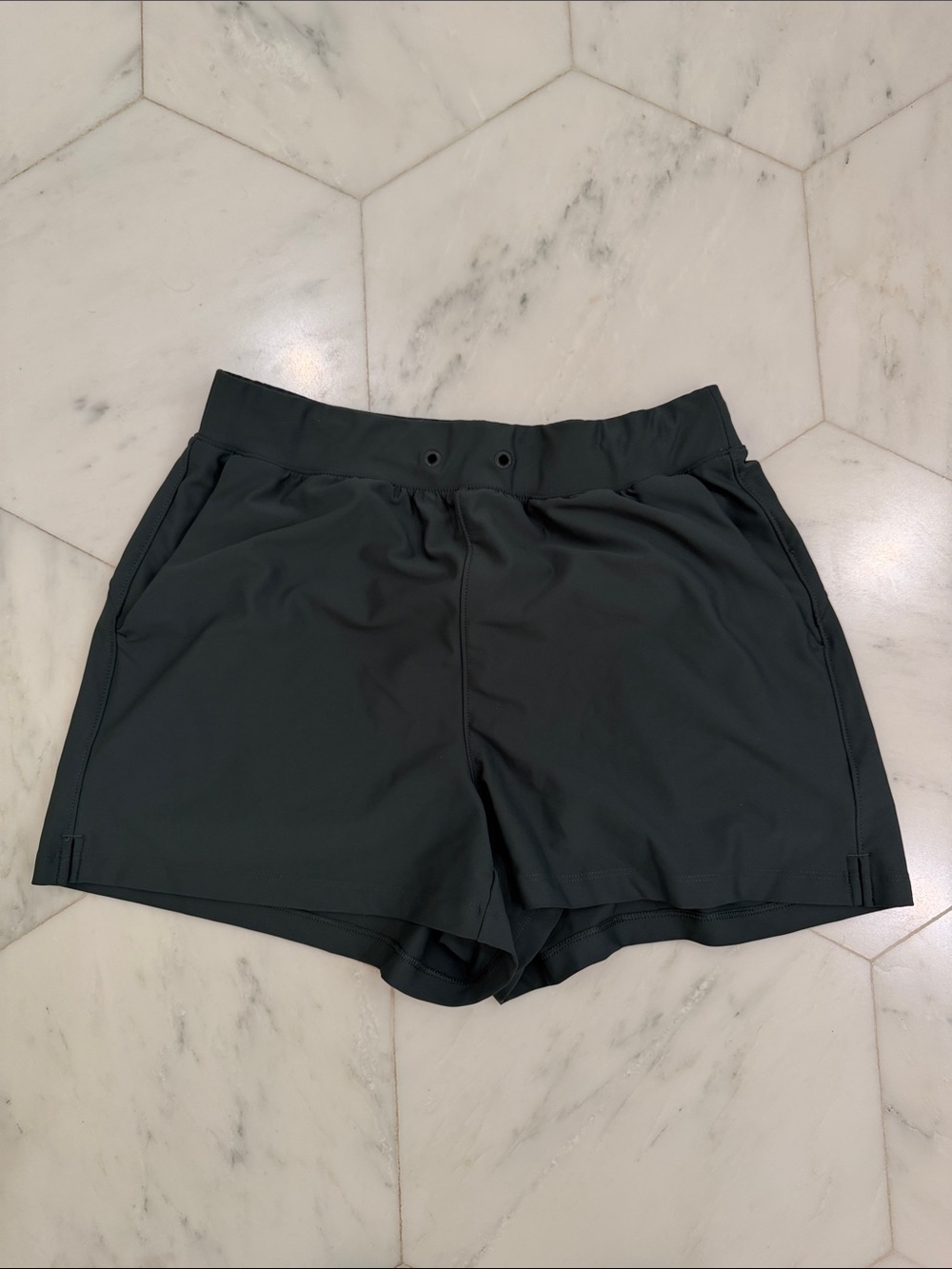 Womens Performance Shorts - olive